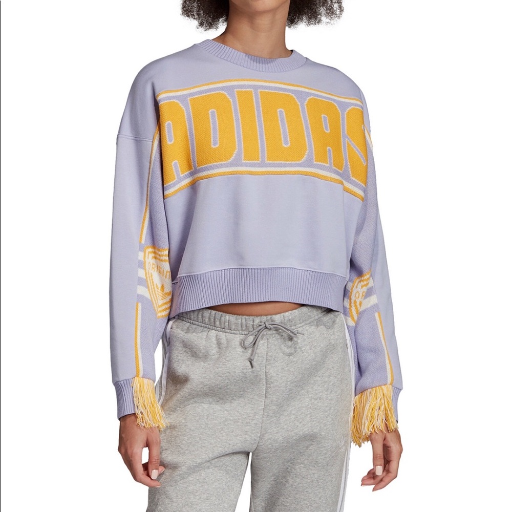 Adidas Originals Women’s Graphic sweatshirt.
